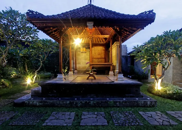 Sari House - Balinese Style Homestay