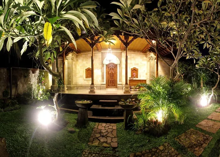 Sari House - Balinese Style Homestay *