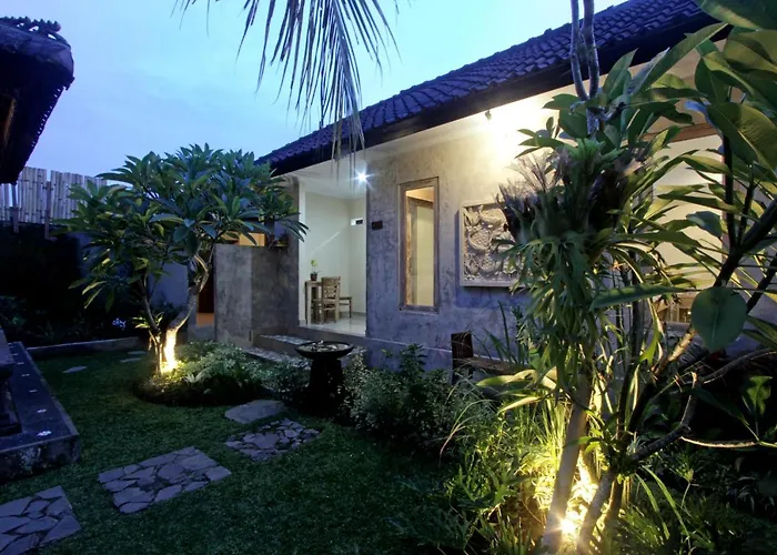 Sari House - Balinese Style Homestay *