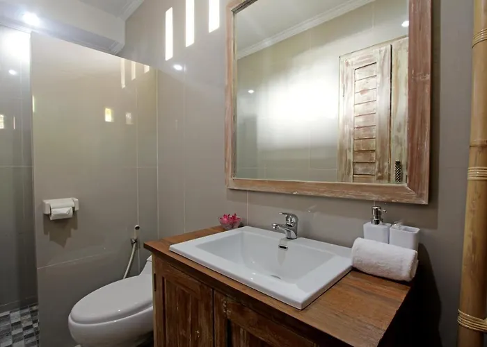 Sari House - Balinese Style Homestay